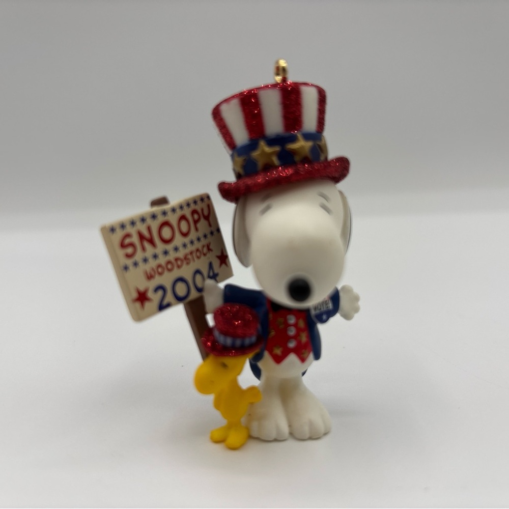 Hallmark Keepsake Ornament 2004 The Winning Ticket Snoopy 7th In The Series